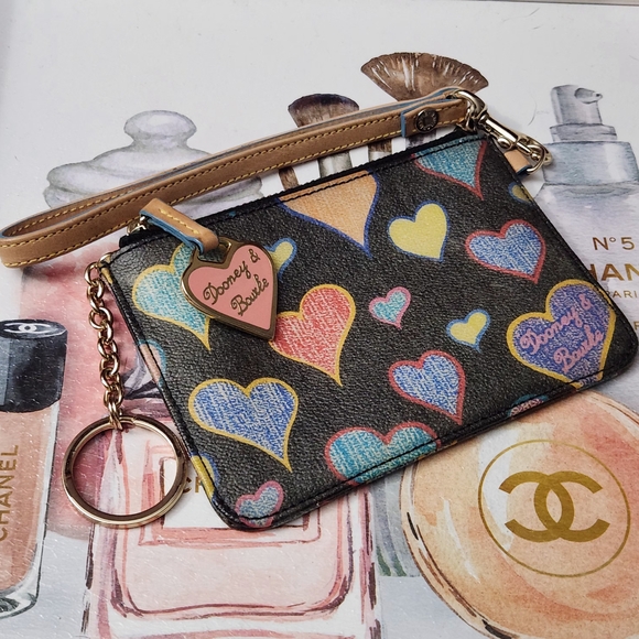 Vintage Dooney & Bourke Multicolor Heart Wristlet With Rainbow Zipper - Picture 2 of 8